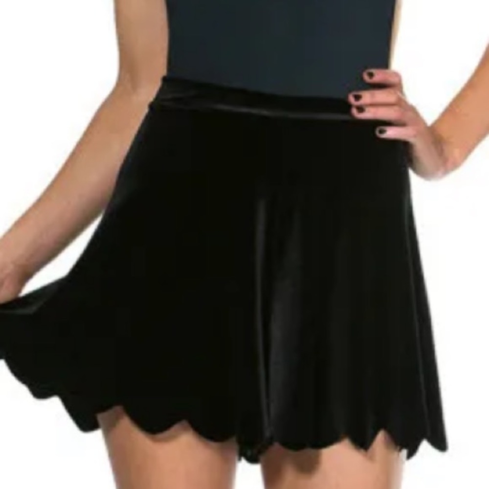 BlackMilk black velvet shorties szL